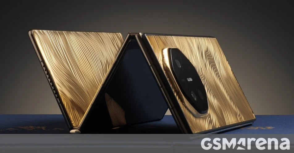 Huawei Mate XT Ultimate en Or 18K par Caviar